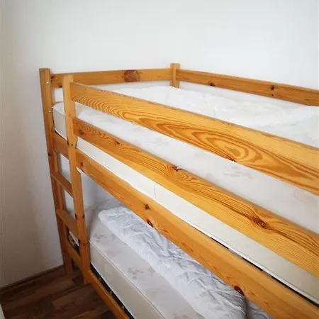 - Haus C, App 0c1111 Appartement *
